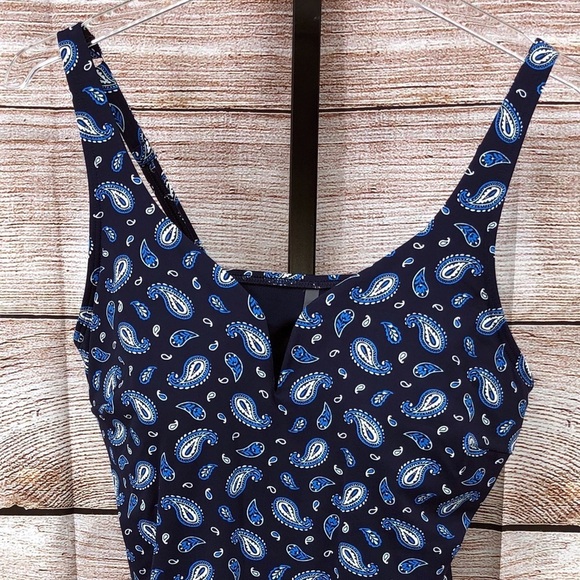 Lands' End Blue and White Paisley Control Sweetheart Tankini Top Size 12 - Picture 10 of 11